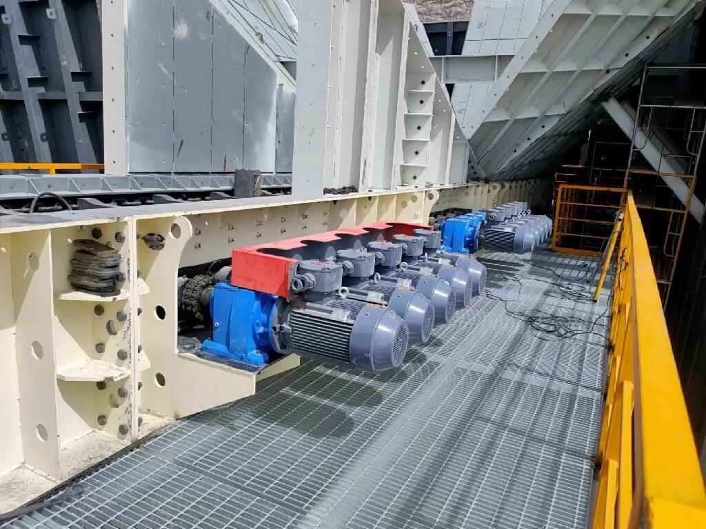 Feeder Breaker